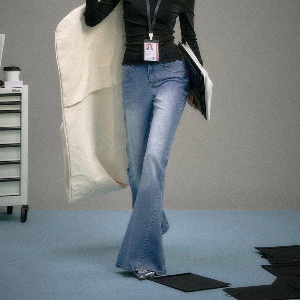 Bootcut jeans with heart details